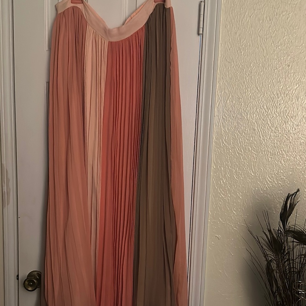 Elegant Multi-Color Pleated Skirt